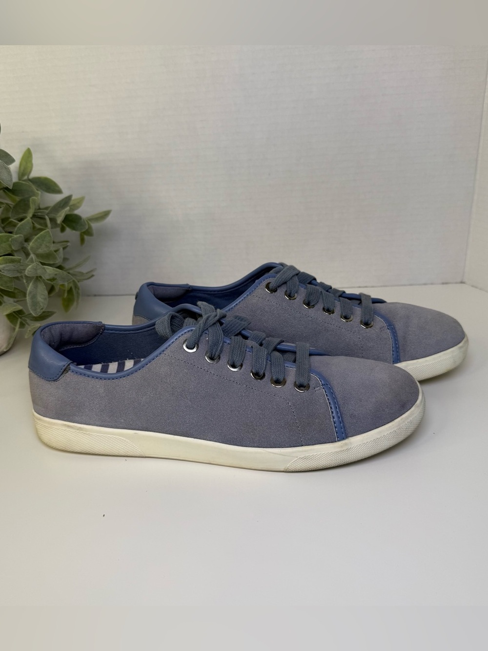 Vionic Brinley Blue Suede Casual Lace Sneaker Shoes Women’s Size 8